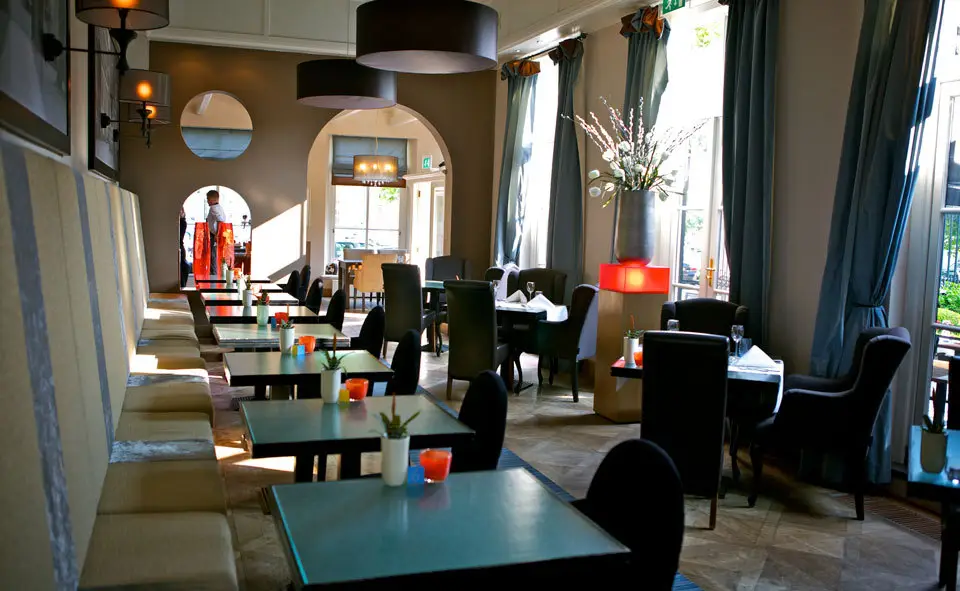 Brasserie 6